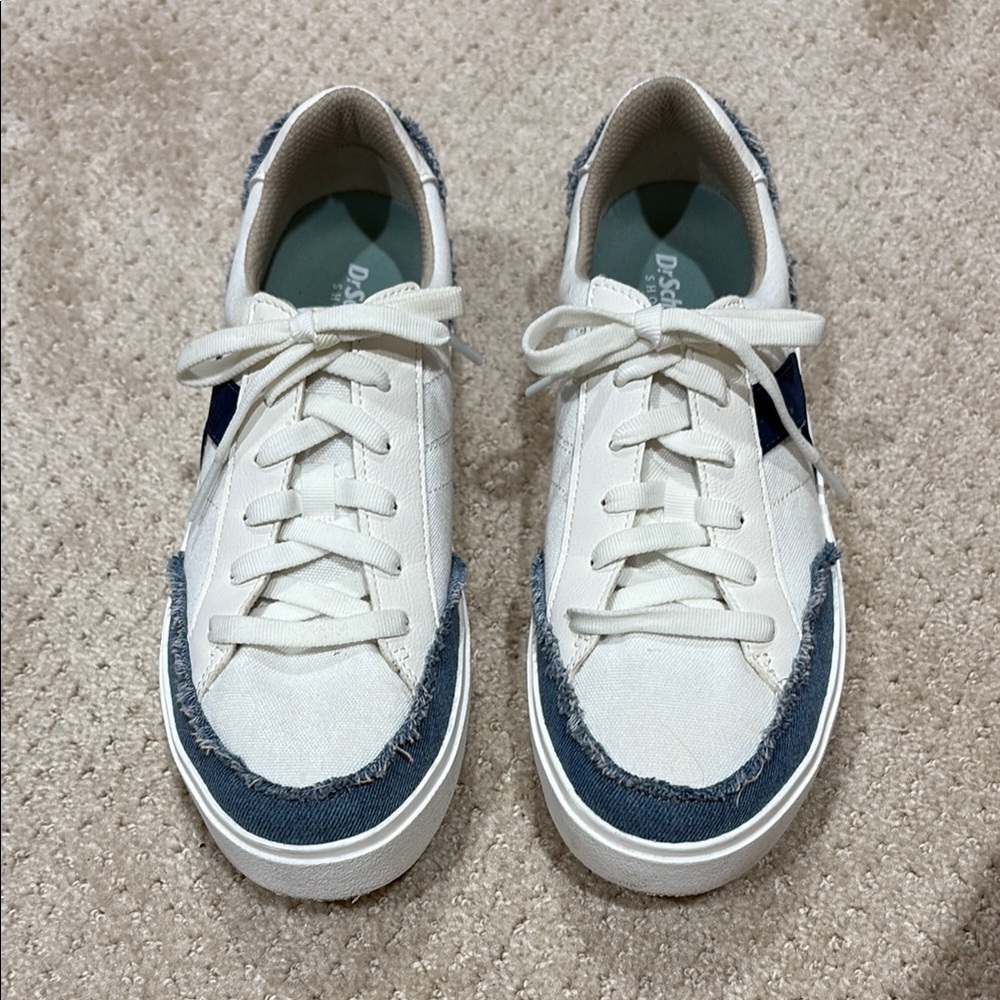 Dr. Scholl’s tennis shoes